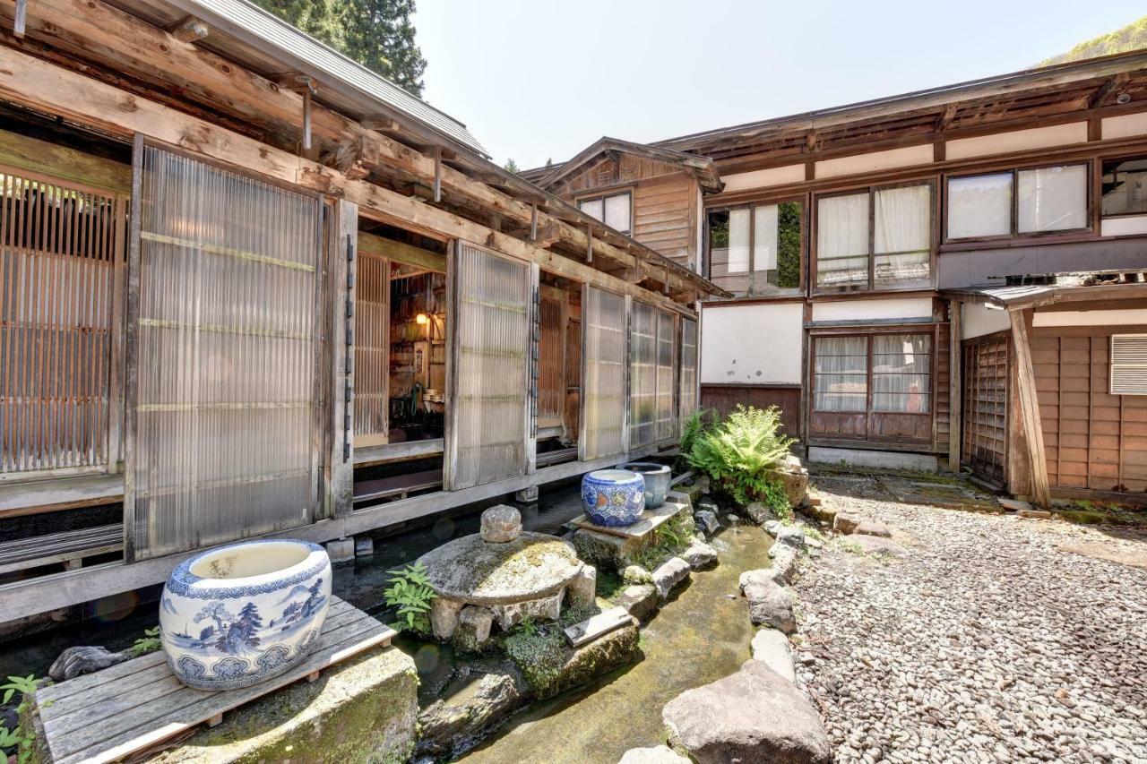 Nishiya Hotel Yonezawa Exterior photo