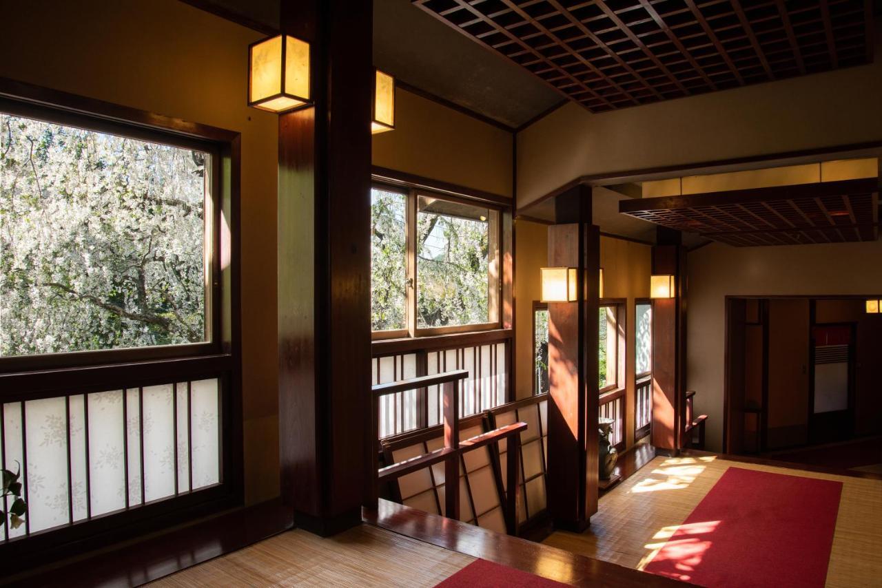 Nishiya Hotel Yonezawa Exterior photo